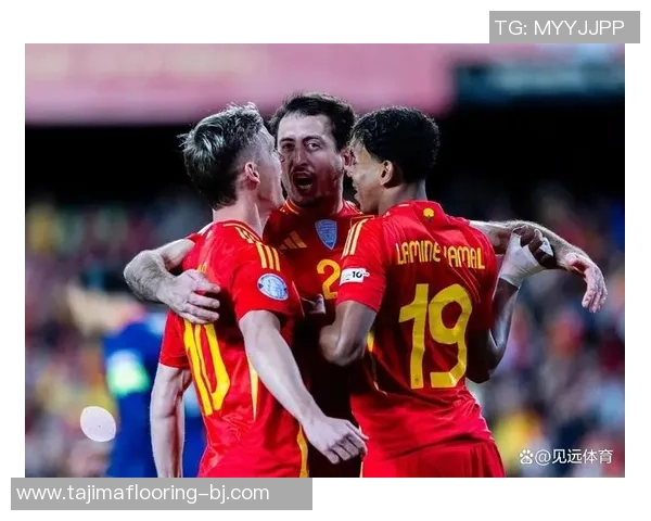 西班牙与荷兰上半场精彩对决回顾与分析